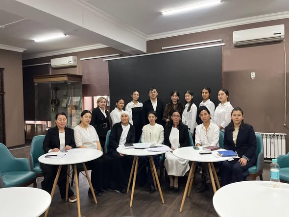 “Кітап оқитын оқушы” жобасы аясында әдеби талдау