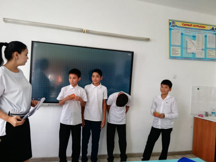 «Мейірімділік- әлемді құтқарады»  тақырыбында психологиялық тренингтер