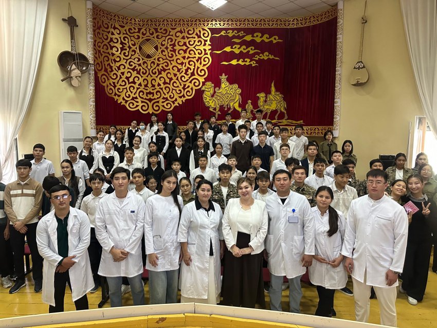 «Еңбегі адал  жас өрен» жобасы аясында “Мамандықтар әлемі” тақырыбында кездесу